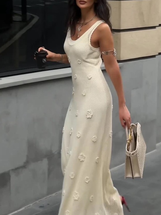 Astr Dresses & Skirts - ASTR knit dress